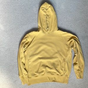 Uniqlo sz Medium cotton/polyester gold hoodie